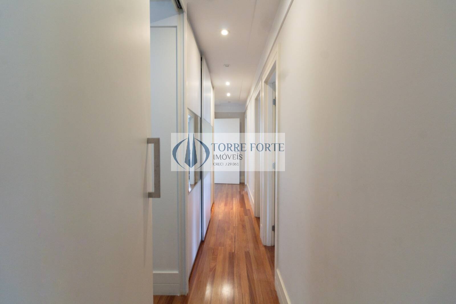 Apartamento, 3 quartos, 181 m² - Foto 2