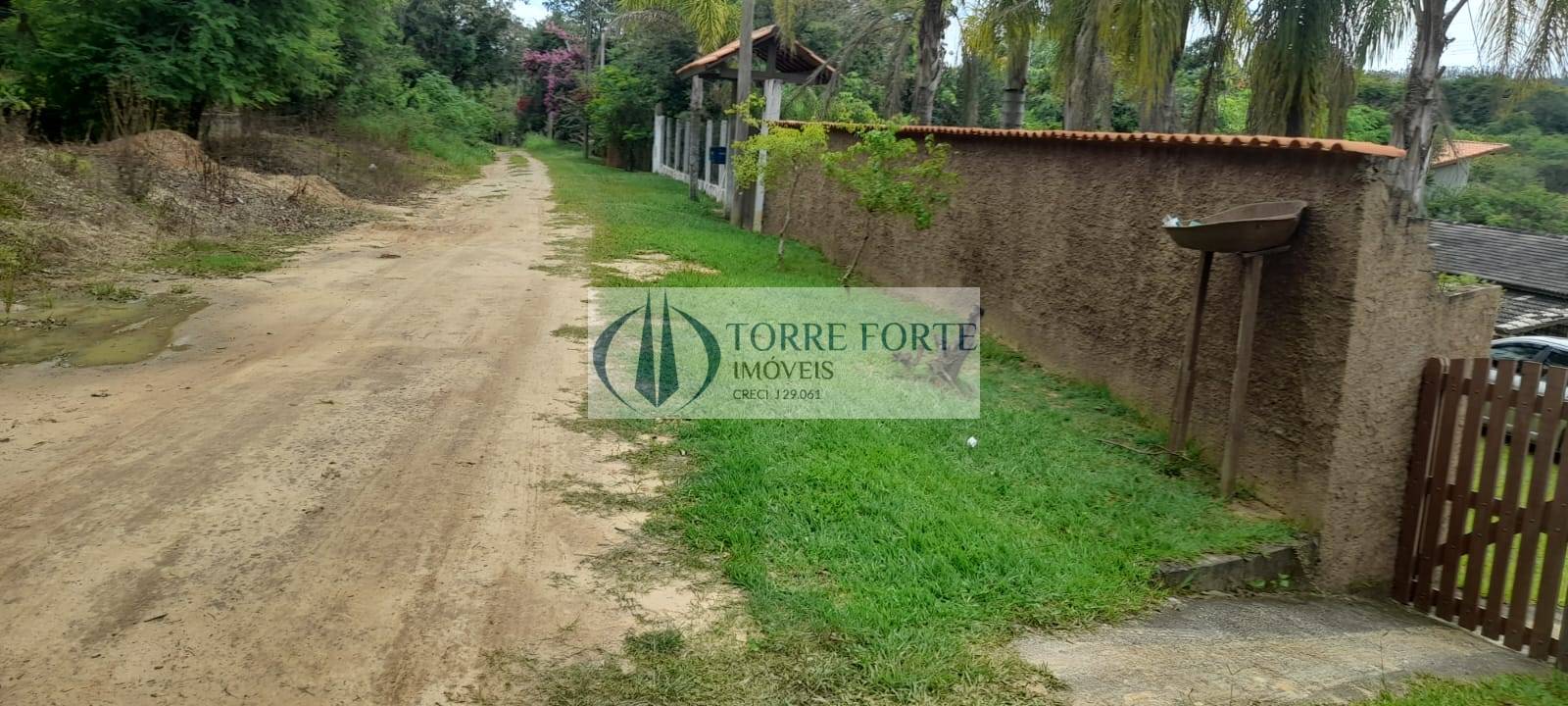 Chácara, 3 quartos, 1580 m² - Foto 2