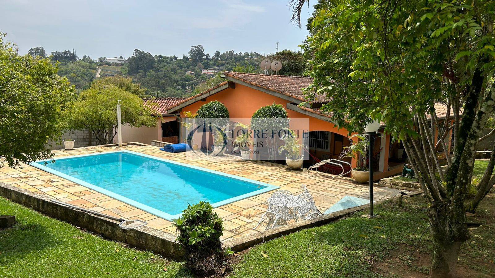 Sítio, 4 quartos, 2000 m² - Foto 1