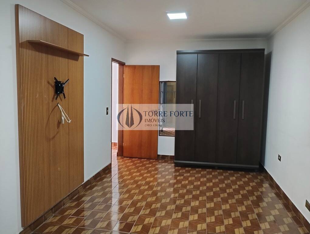 Sobrado, 3 quartos, 302 m² - Foto 41
