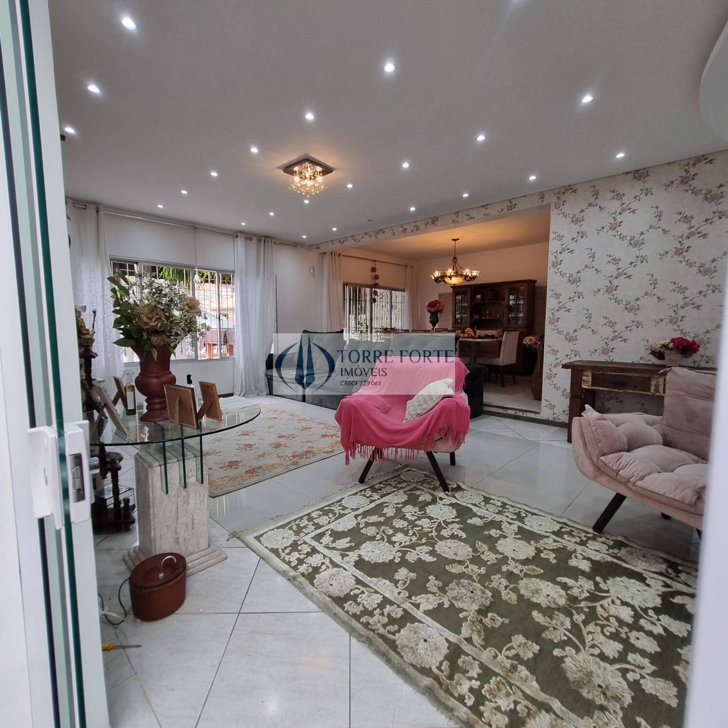 Casa, 4 quartos, 380 m² - Foto 1