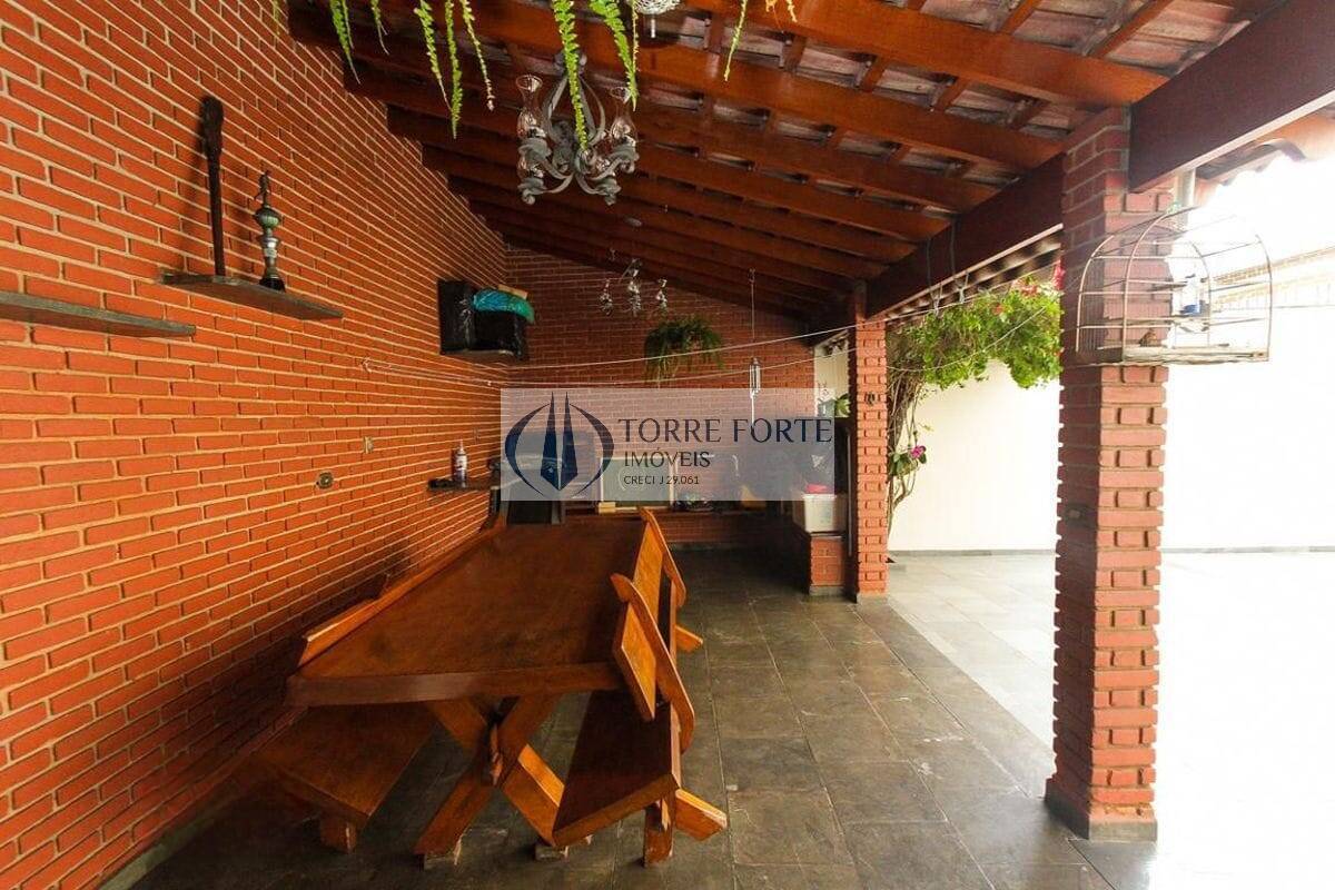 Casa, 3 quartos, 300 m² - Foto 8