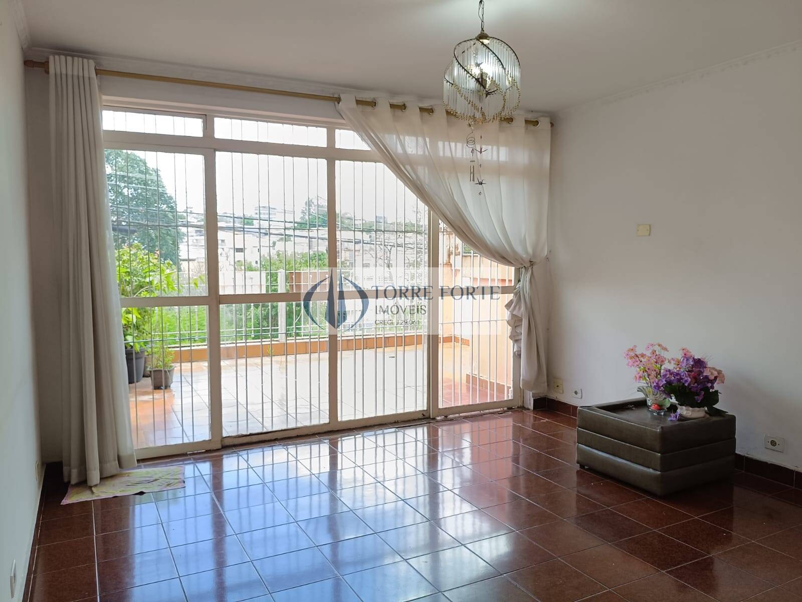 Casa, 3 quartos, 190 m² - Foto 1