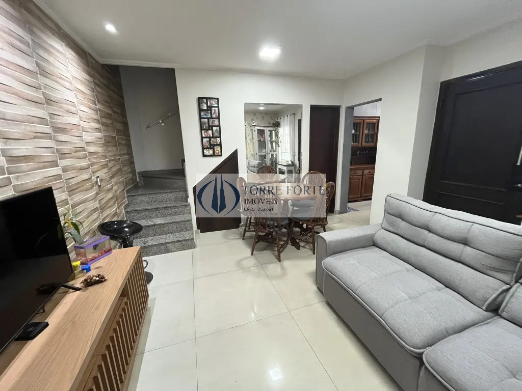 Casa, 2 quartos, 82 m² - Foto 1