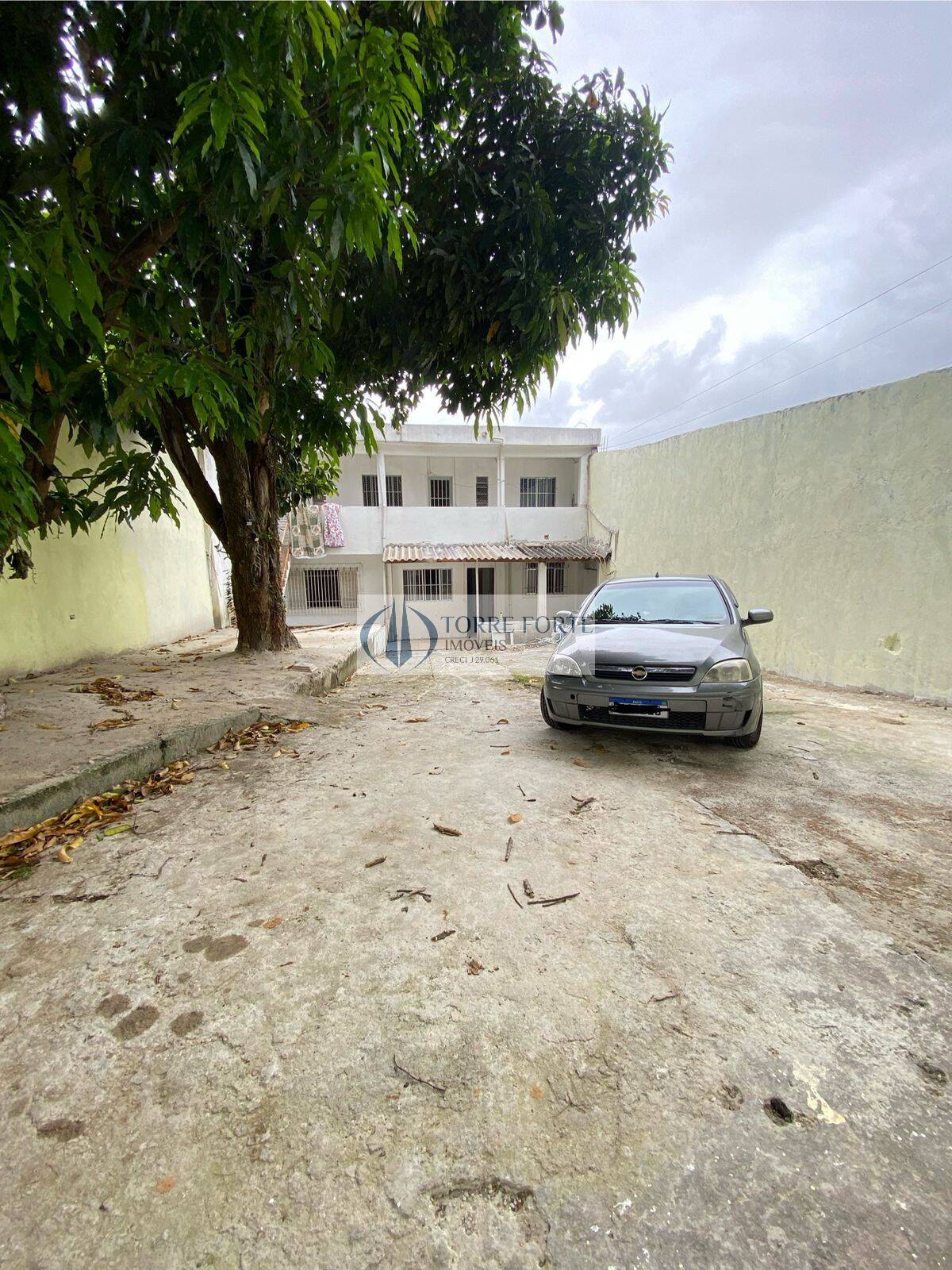 Casa, 5 quartos, 210 m² - Foto 1