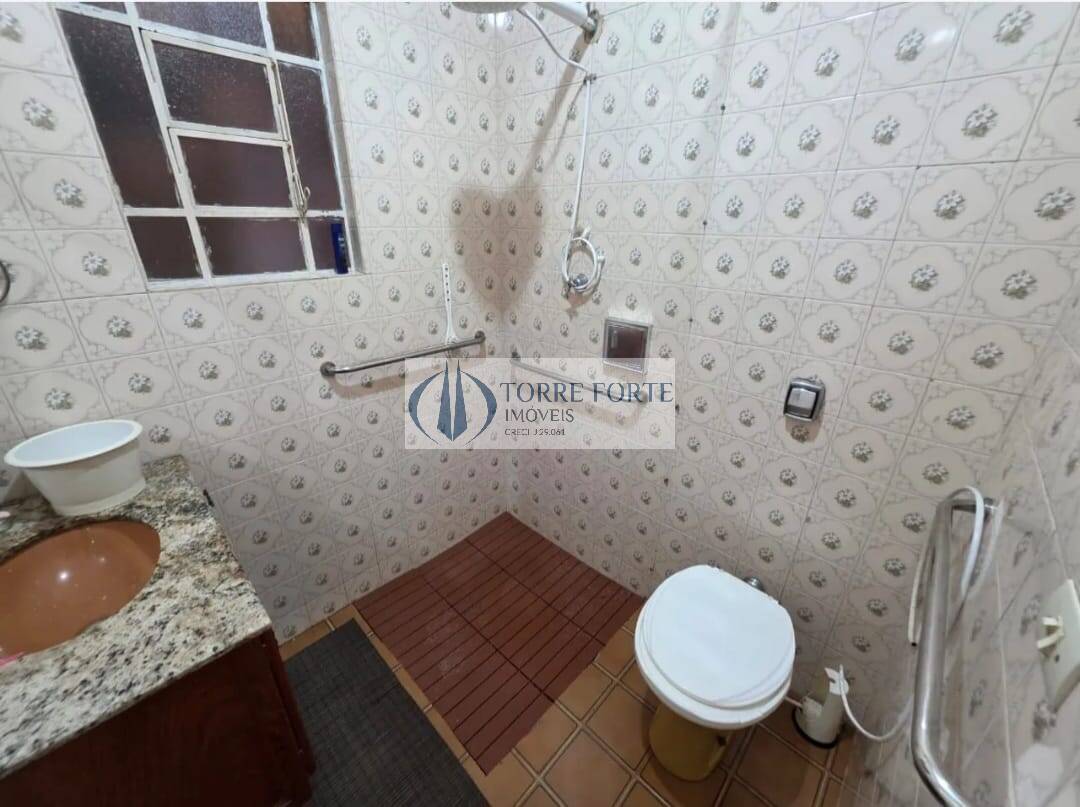 Casa, 3 quartos, 300 m² - Foto 9