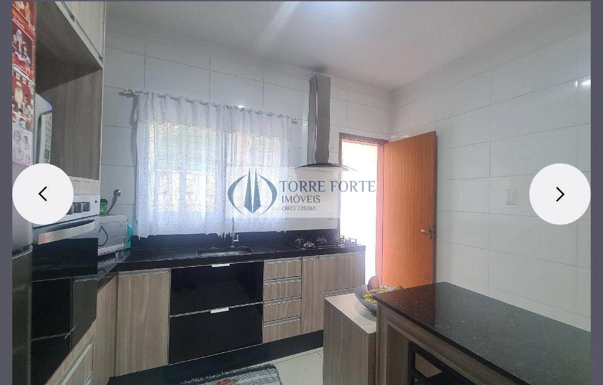 Casa, 3 quartos, 182 m² - Foto 2