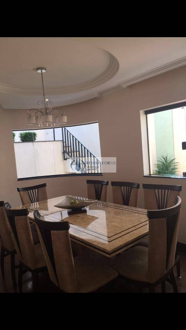 Casa, 3 quartos, 256 m² - Foto 3
