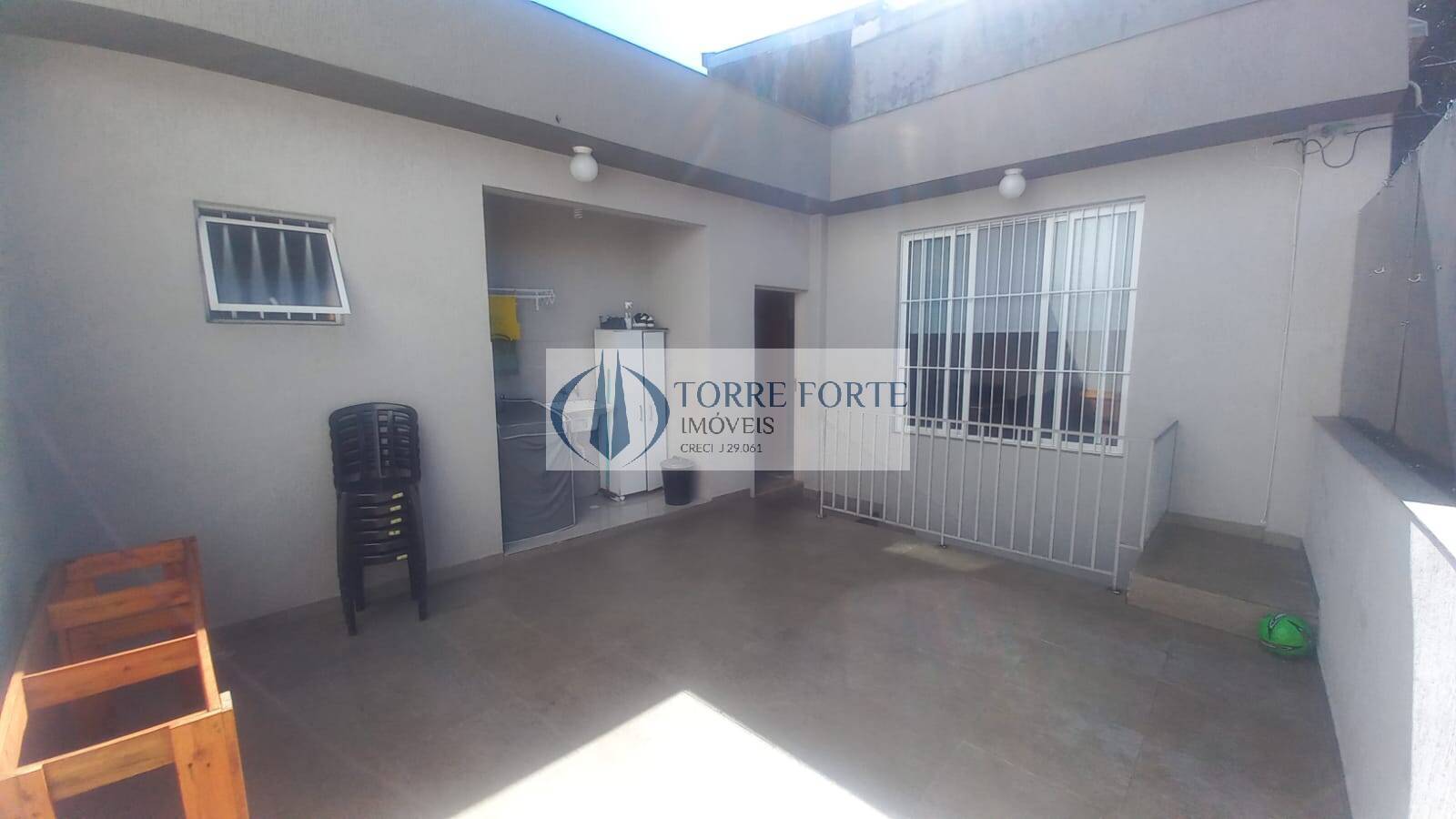 Casa, 3 quartos, 98 m² - Foto 1