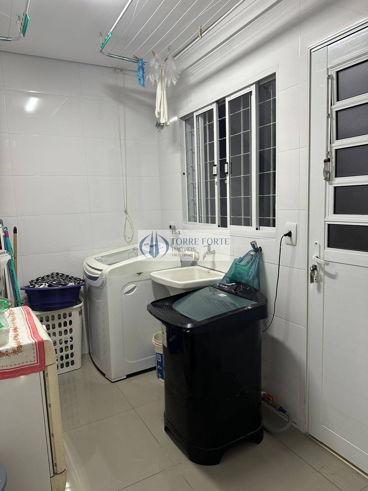 Casa, 3 quartos, 236 m² - Foto 6
