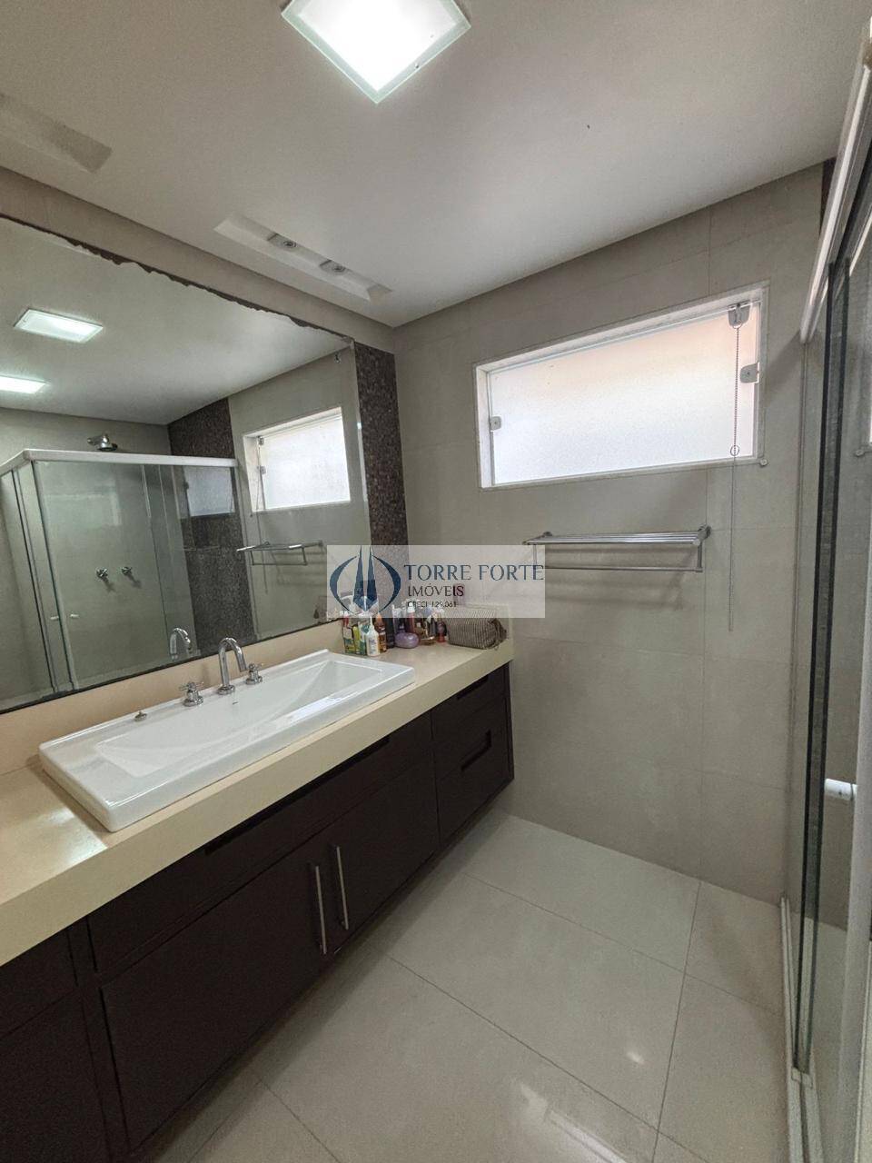 Casa, 3 quartos, 225 m² - Foto 15