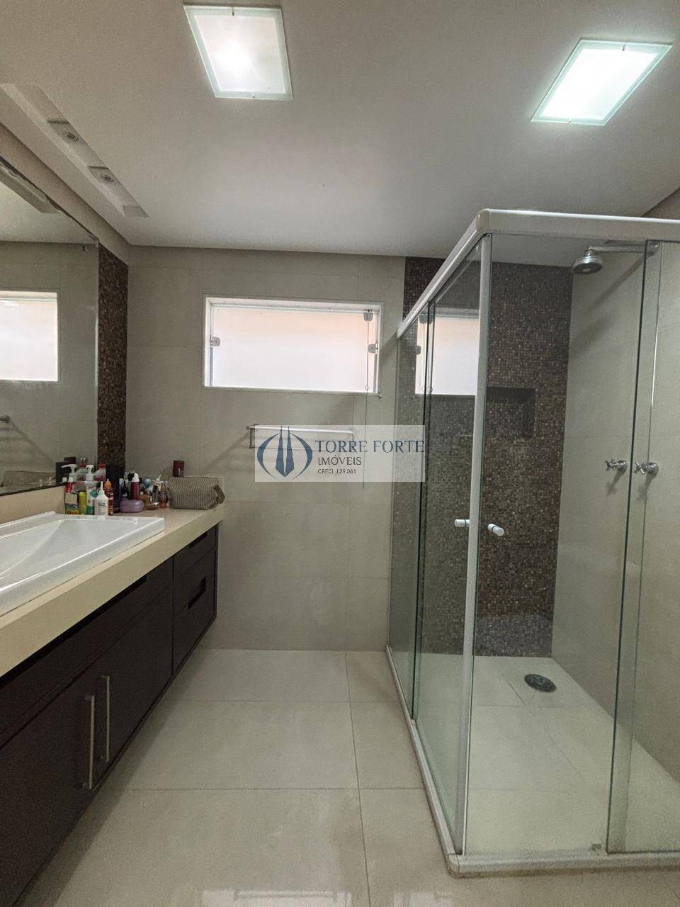 Casa, 3 quartos, 225 m² - Foto 24