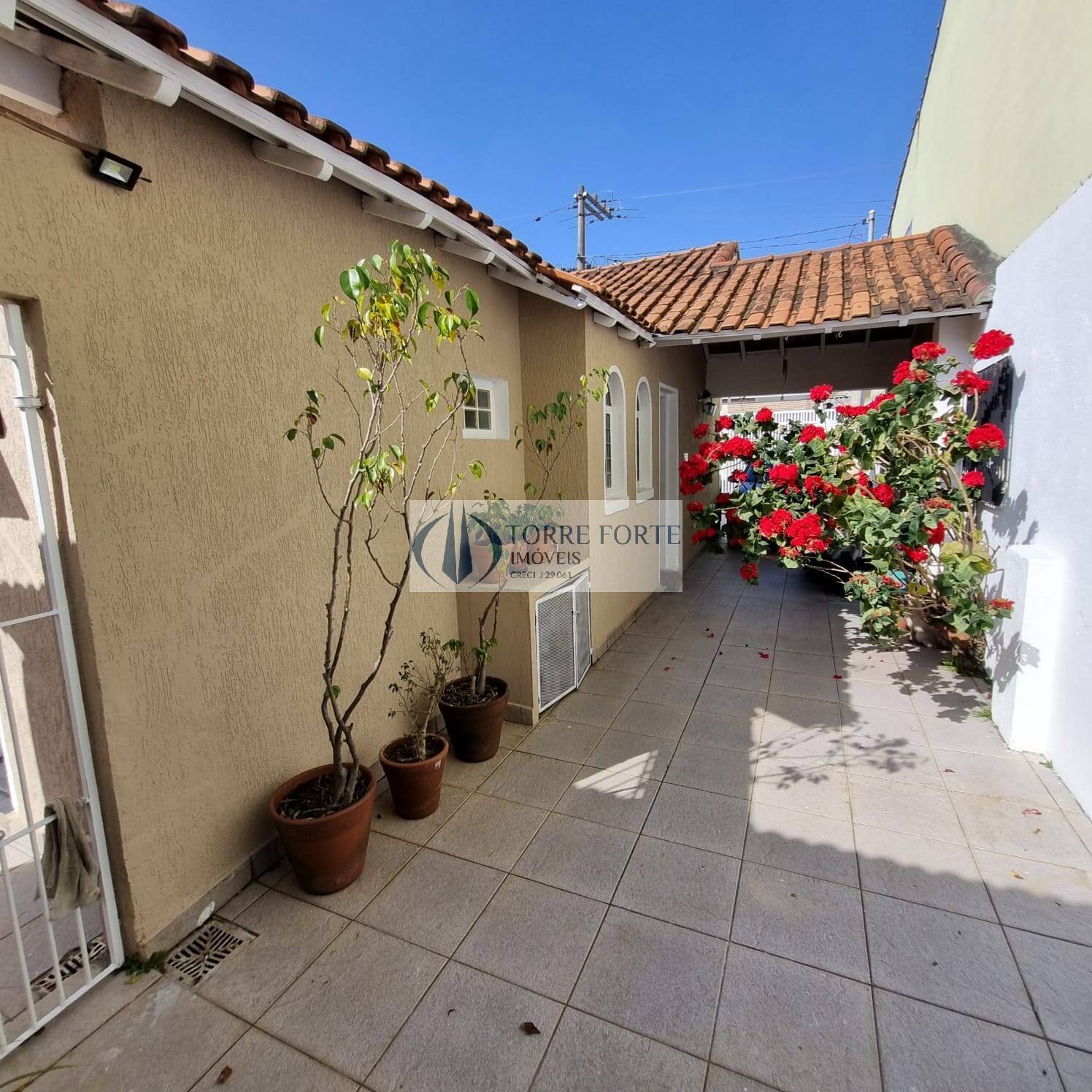 Casa, 4 quartos, 150 m² - Foto 1