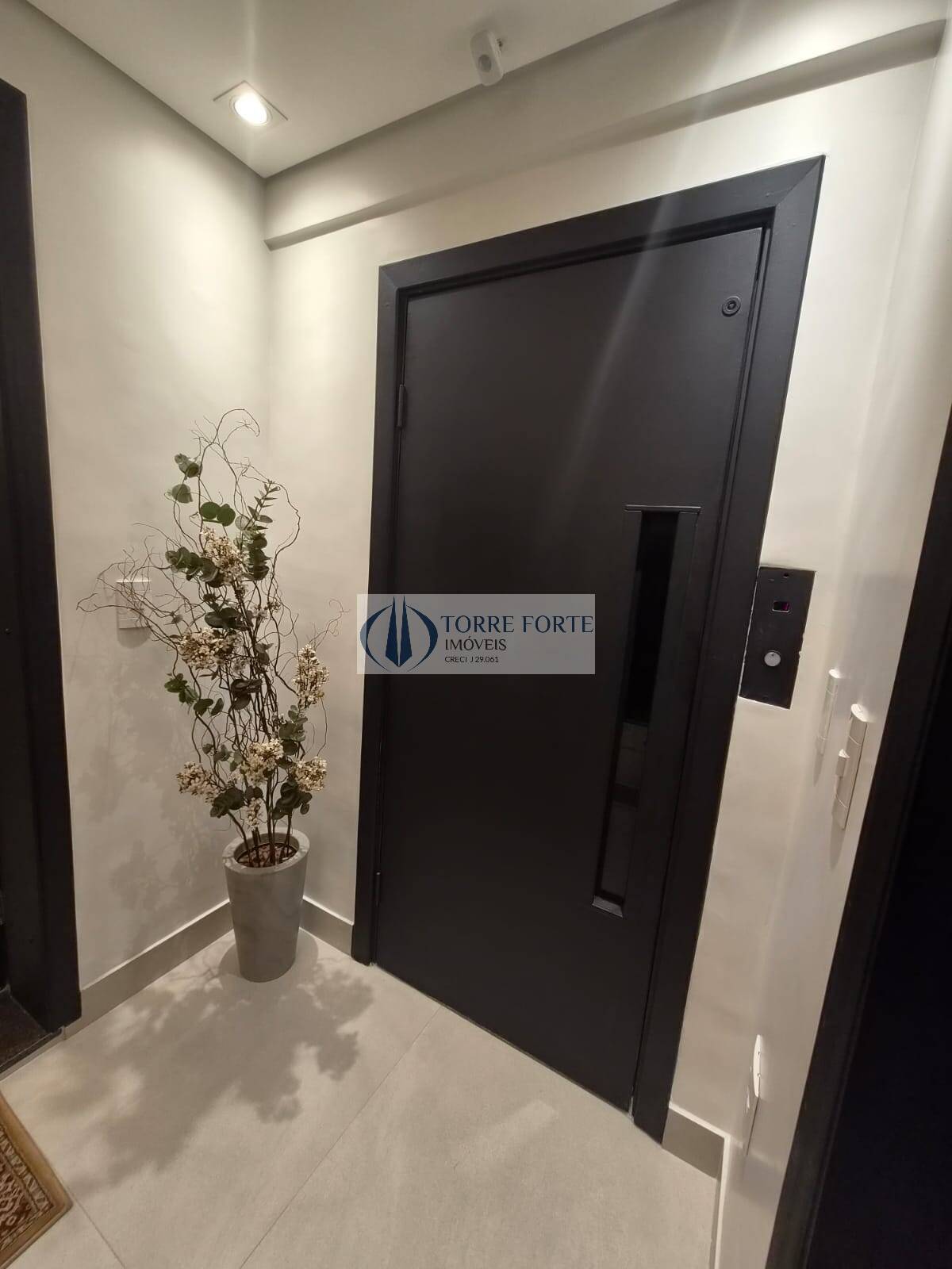 Apartamento, 3 quartos, 170 m² - Foto 2