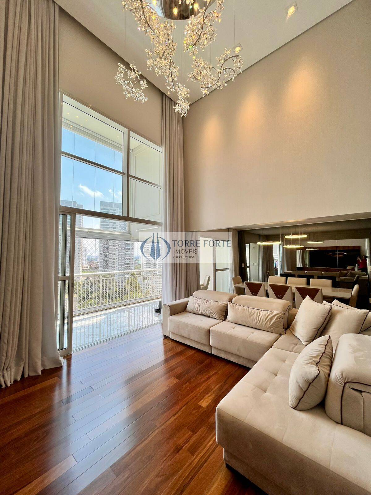 Apartamento, 3 quartos, 170 m² - Foto 1