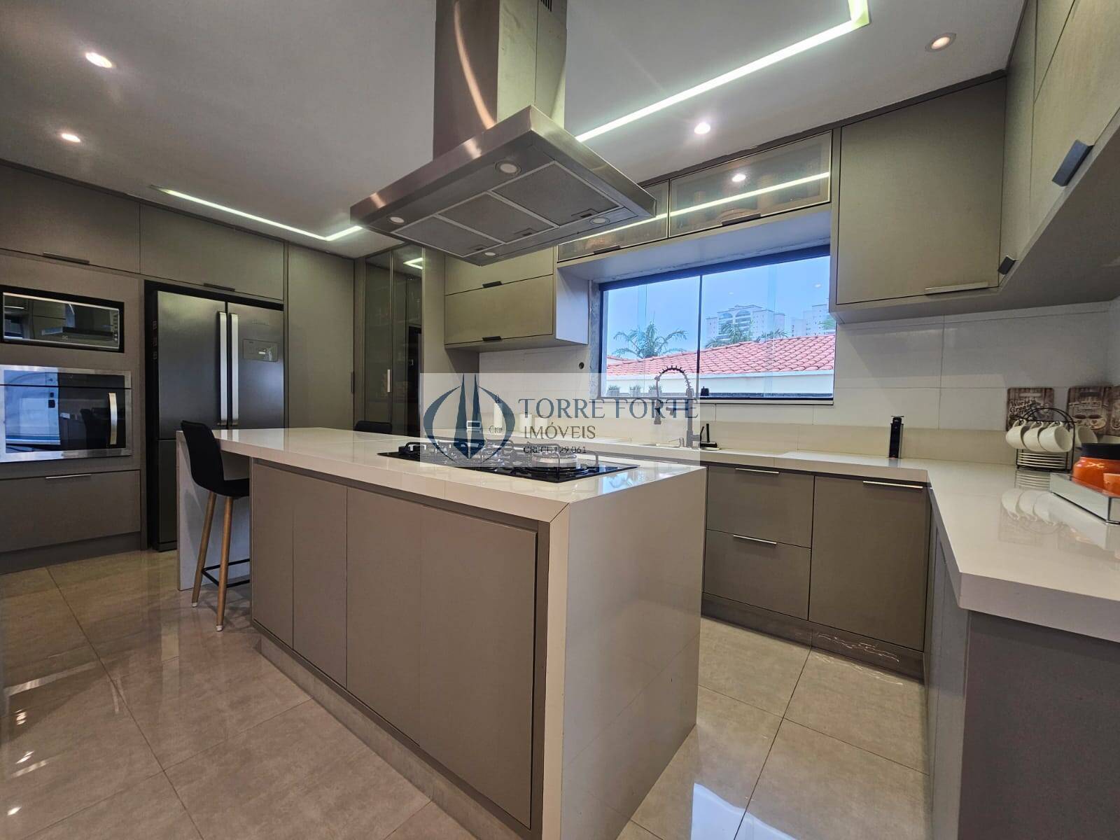 Casa, 3 quartos, 396 m² - Foto 8