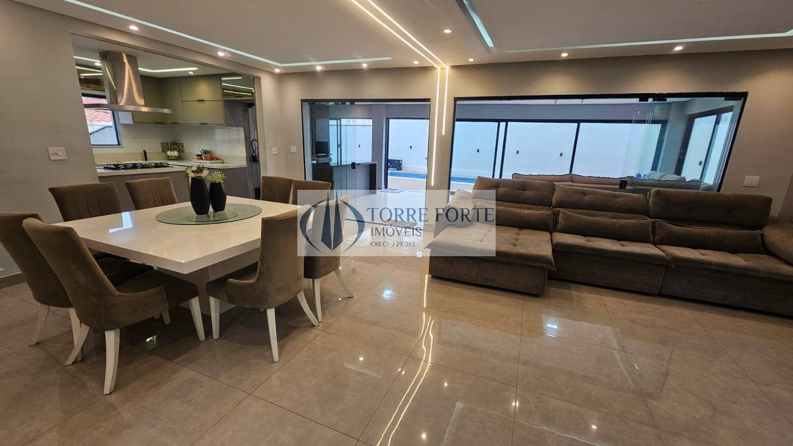 Casa, 3 quartos, 396 m² - Foto 1