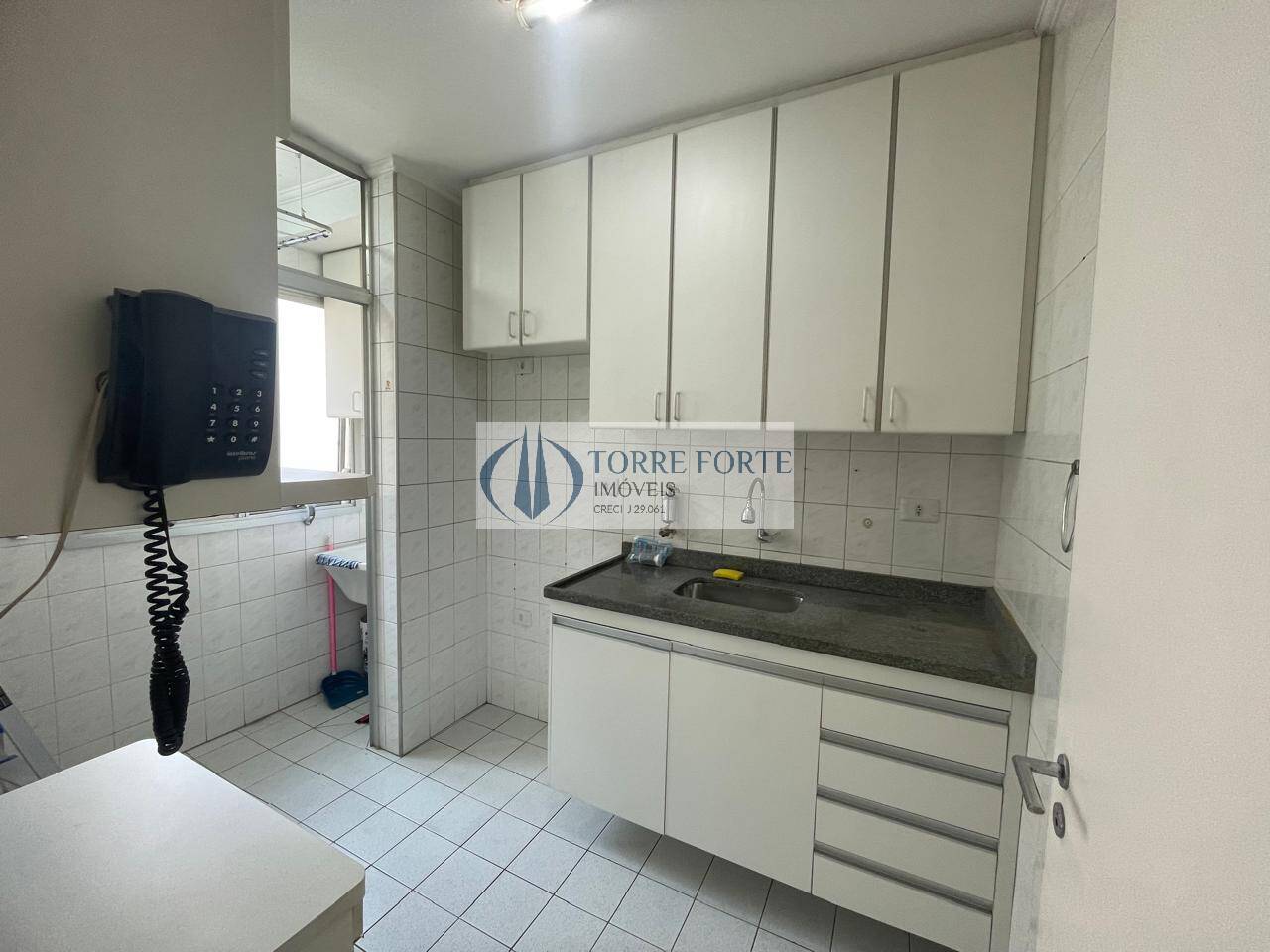 Apartamento para alugar com 2 quartos, 55m² - Foto 7