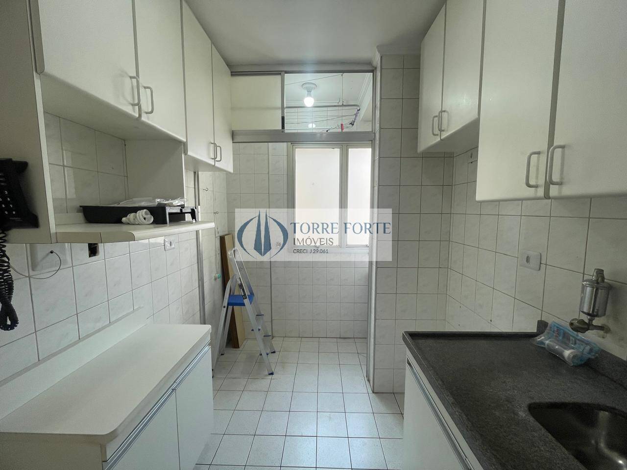 Apartamento para alugar com 2 quartos, 55m² - Foto 8