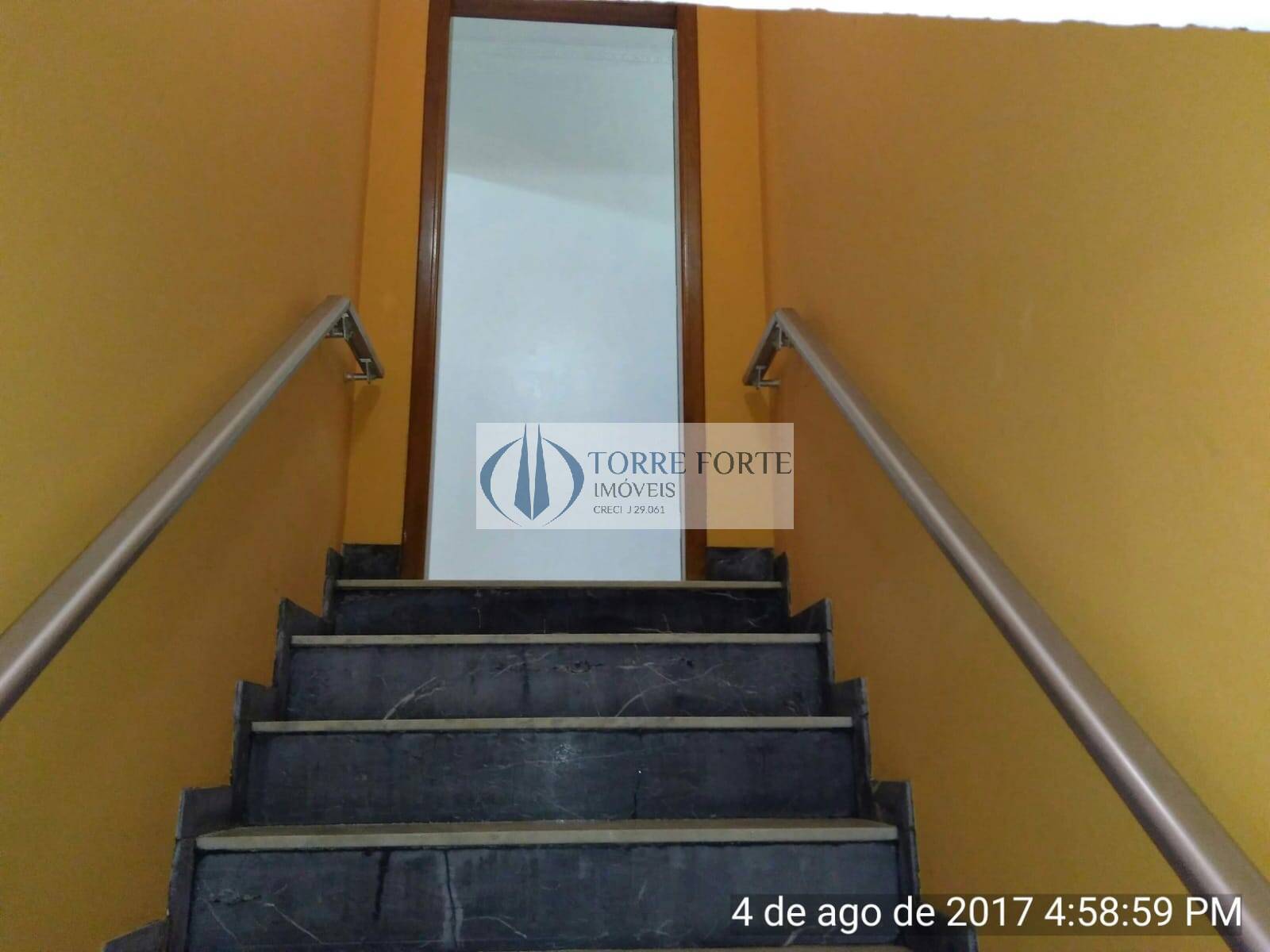 Sobrado à venda com 3 quartos, 215m² - Foto 15