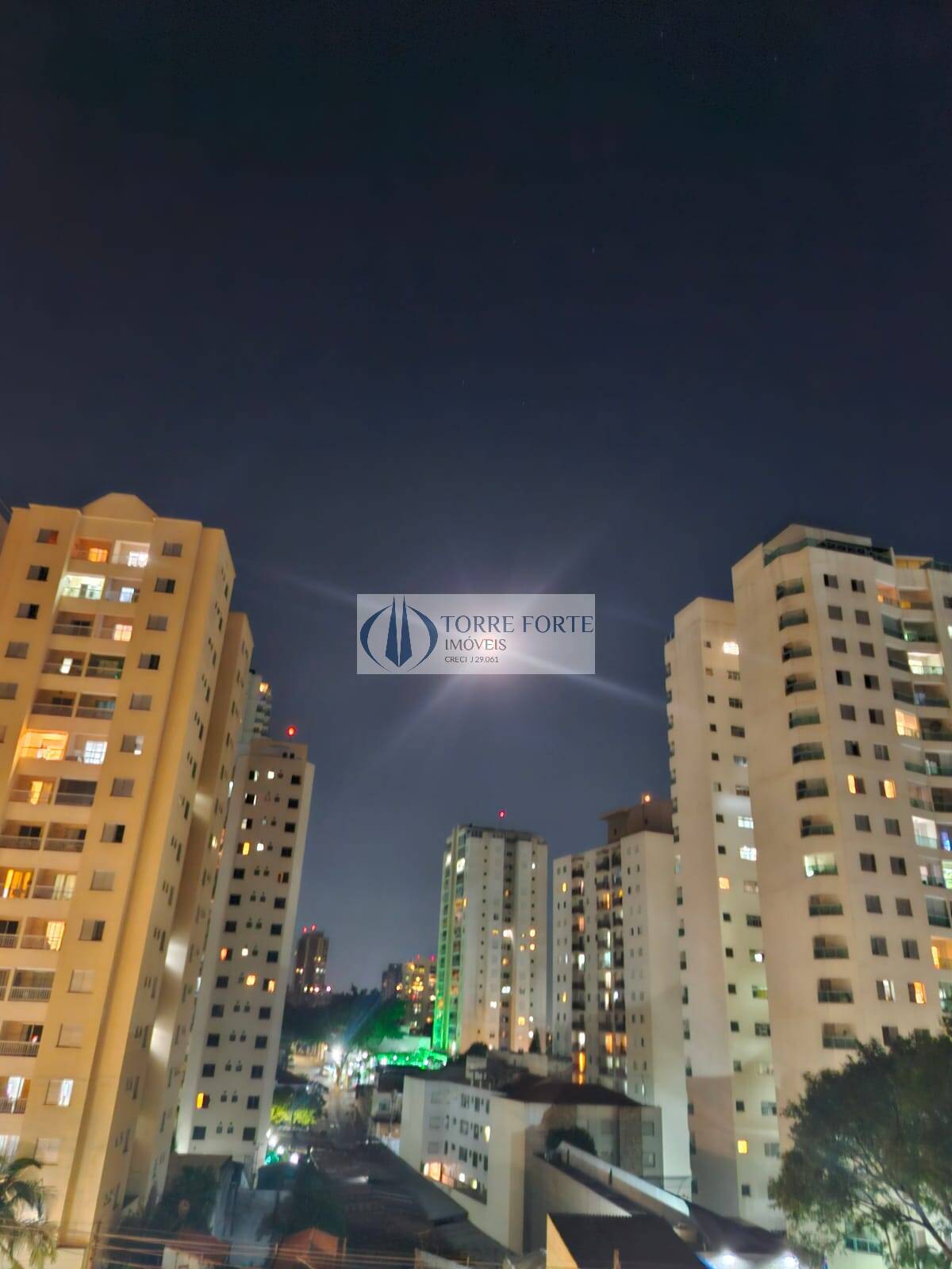 Apartamento à venda com 3 quartos, 72m² - Foto 2