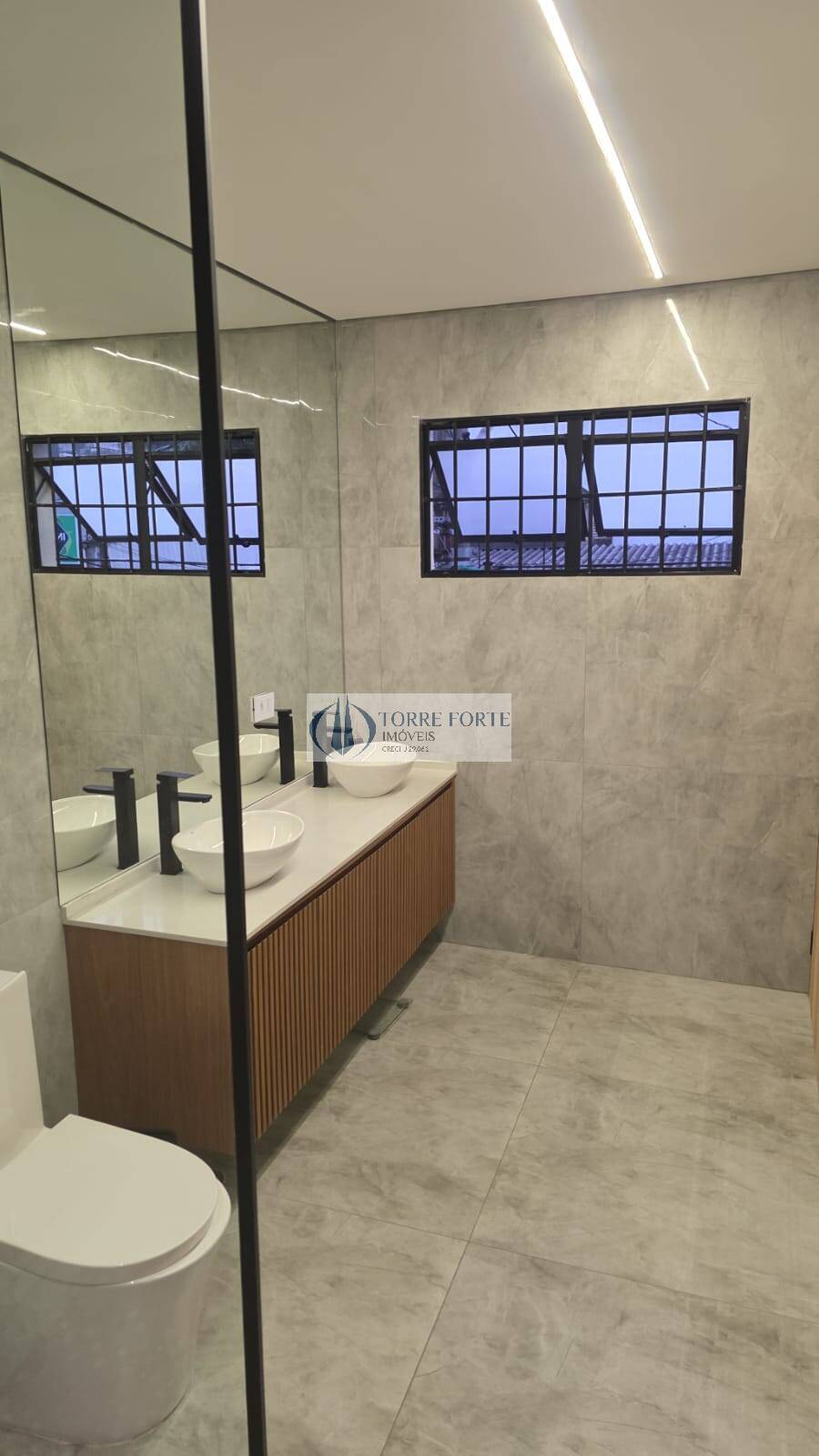 Casa à venda com 2 quartos, 220m² - Foto 29