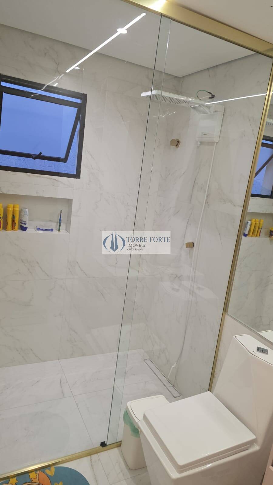 Casa à venda com 2 quartos, 220m² - Foto 31