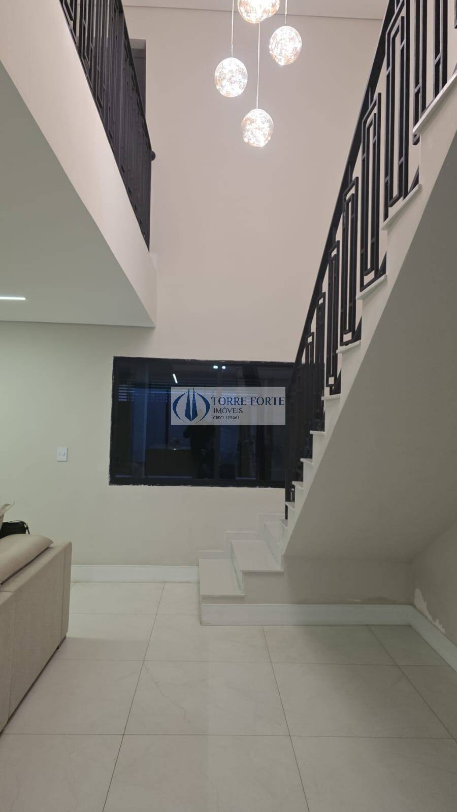 Casa à venda com 2 quartos, 220m² - Foto 7
