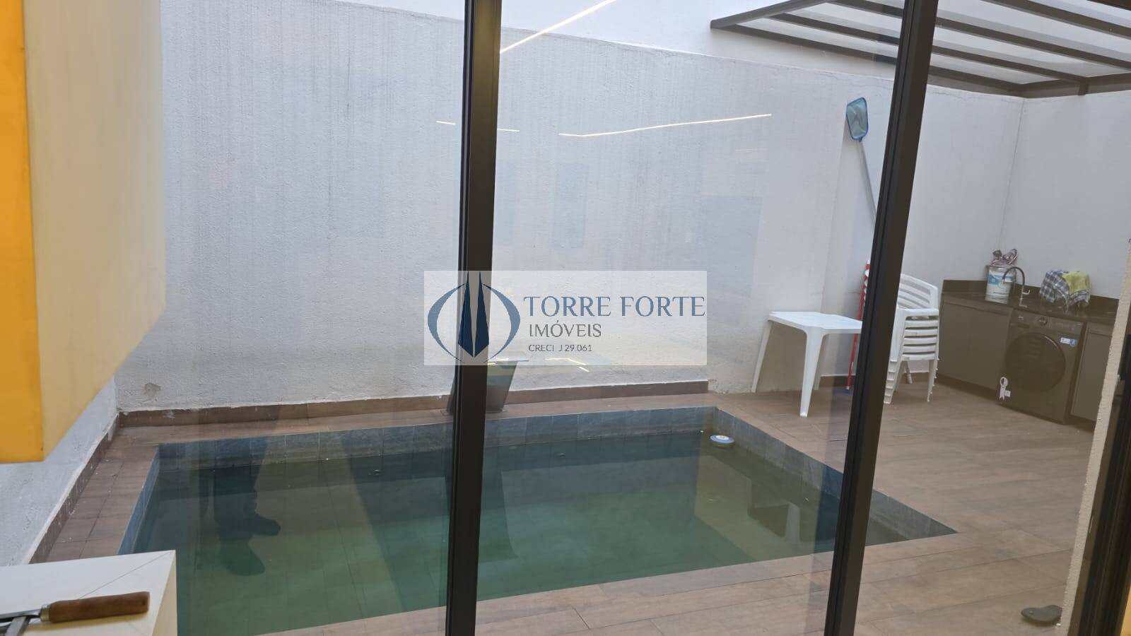 Casa à venda com 2 quartos, 220m² - Foto 32