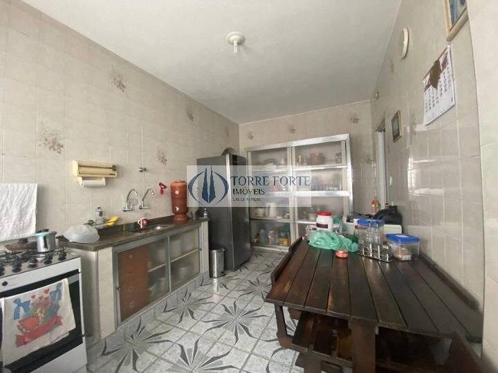 Casa, 3 quartos, 240 m² - Foto 7