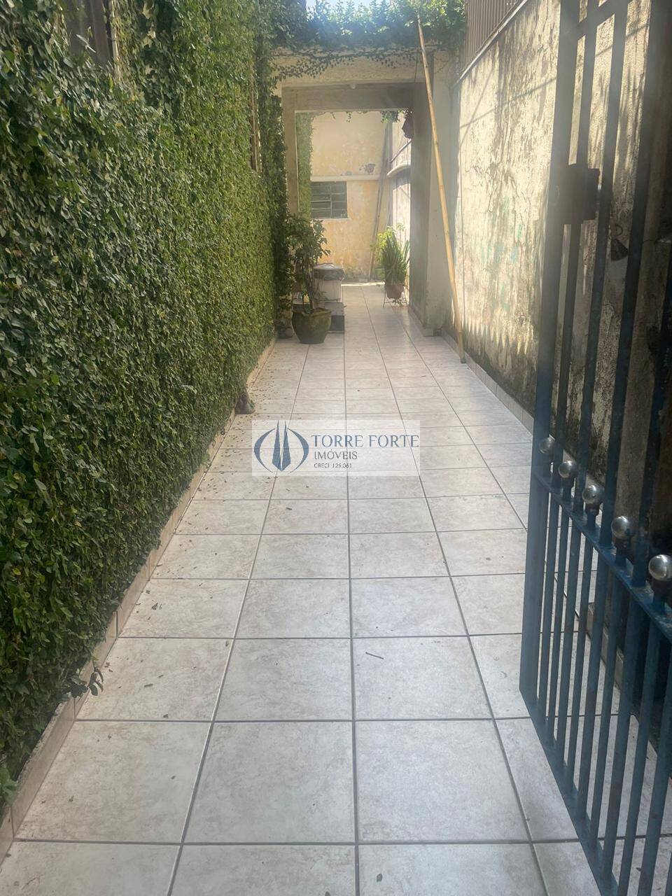 Casa, 5 quartos, 200 m² - Foto 1