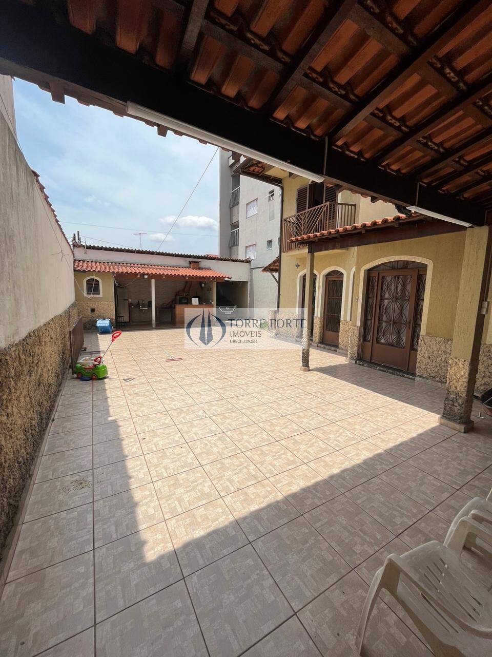 Casa, 3 quartos, 200 m² - Foto 1