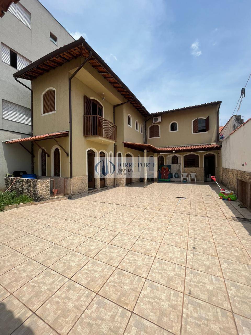 Casa, 3 quartos, 200 m² - Foto 2